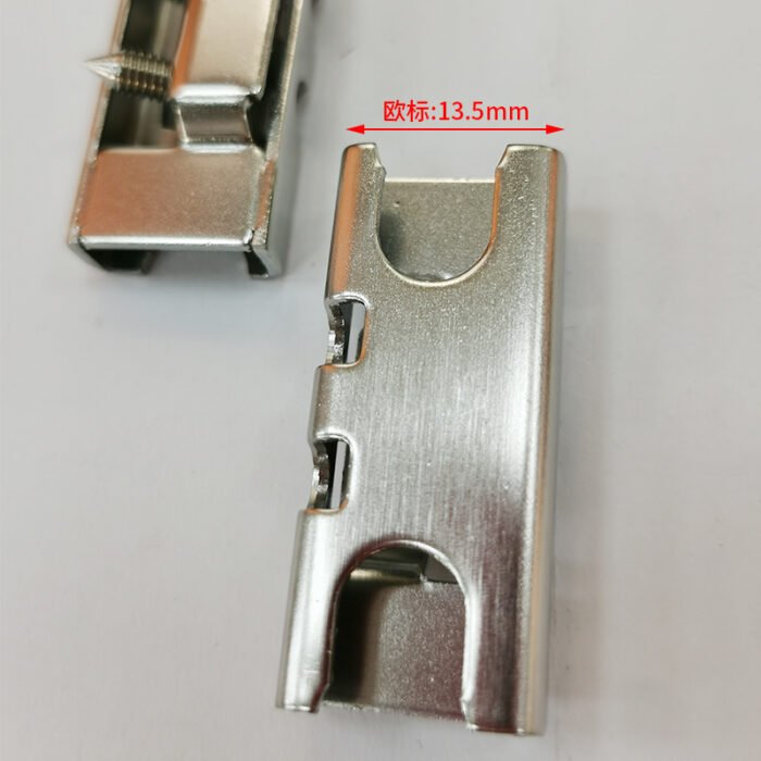Broken bridge aluminum alloy door and window hardware lock buckle Stainless steel 23 slot anti pry lock point four piece set Window frame hardware accessories